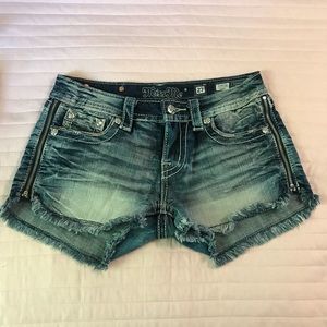 Miss Me shorts size 27